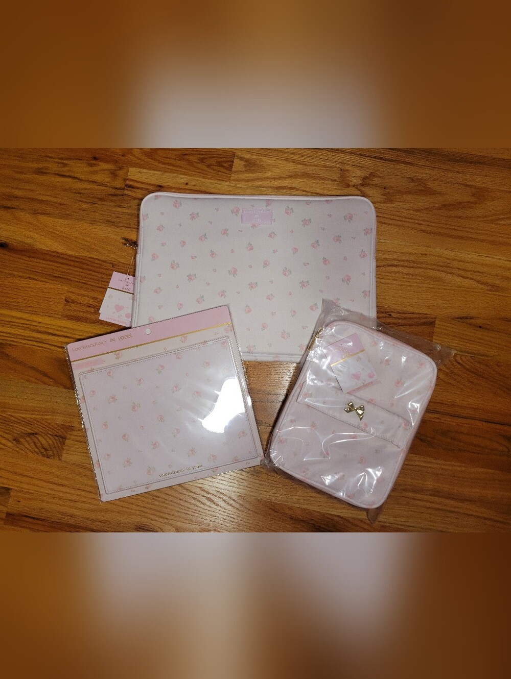 NWT LoveShackFancy x Yoobi 3-Pc Tech Bundle Strawberry Macaroon Limited Edition